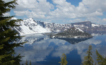 2560x1600 Crater Lake
