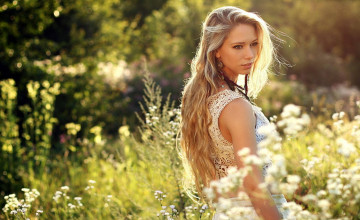 Blonde Woman Wallpapers
