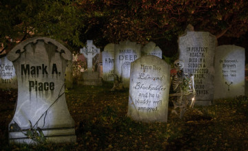 Creepy Graveyard