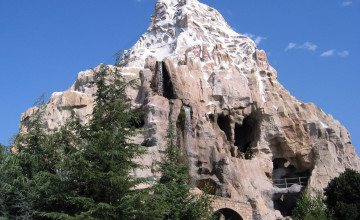 Disneyland Matterhorn Wallpaper