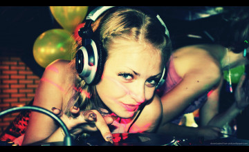DJ Girl Wallpaper