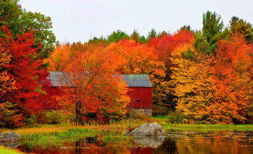 Fall Barn Desktop Wallpaper
