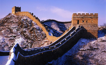 Spanning Great Wall of China